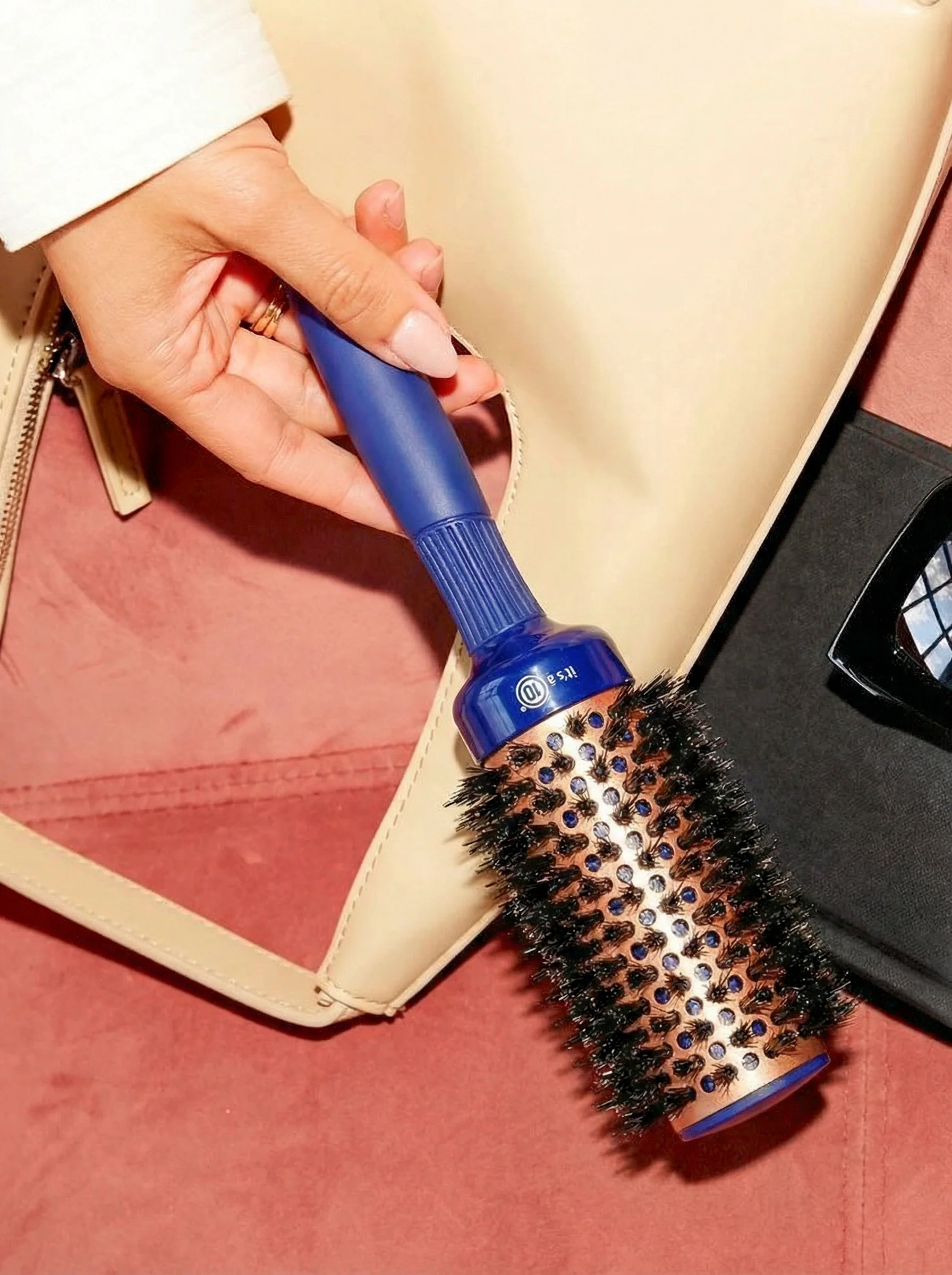 It's a 10 Miracle Round Brush - 25MM - Image 3
